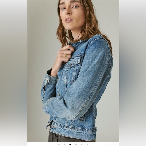 Lucky 🍀 brand Tomboy Trucker denim jacket, size XS, Color: Jacinto River - Picture 4 of 14